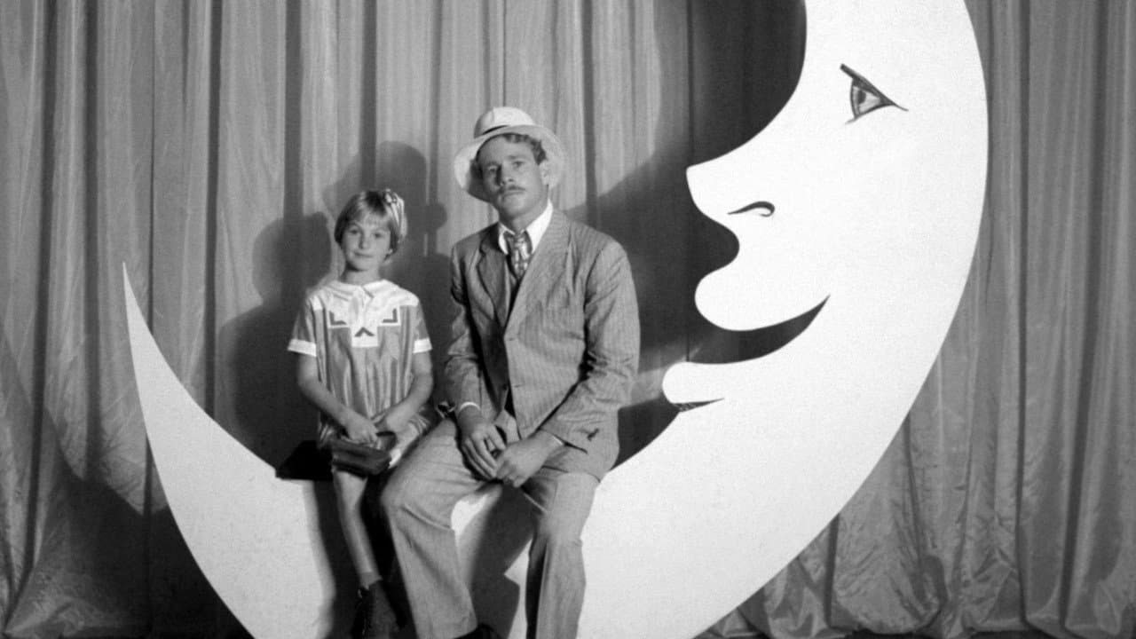 Paper Moon still 1