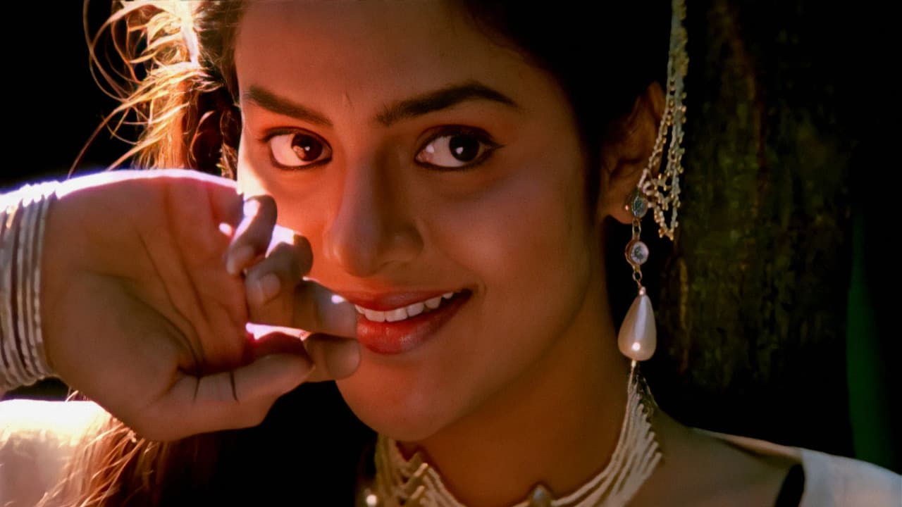 Roja still 2