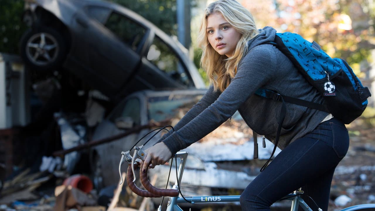 The 5th Wave still 8