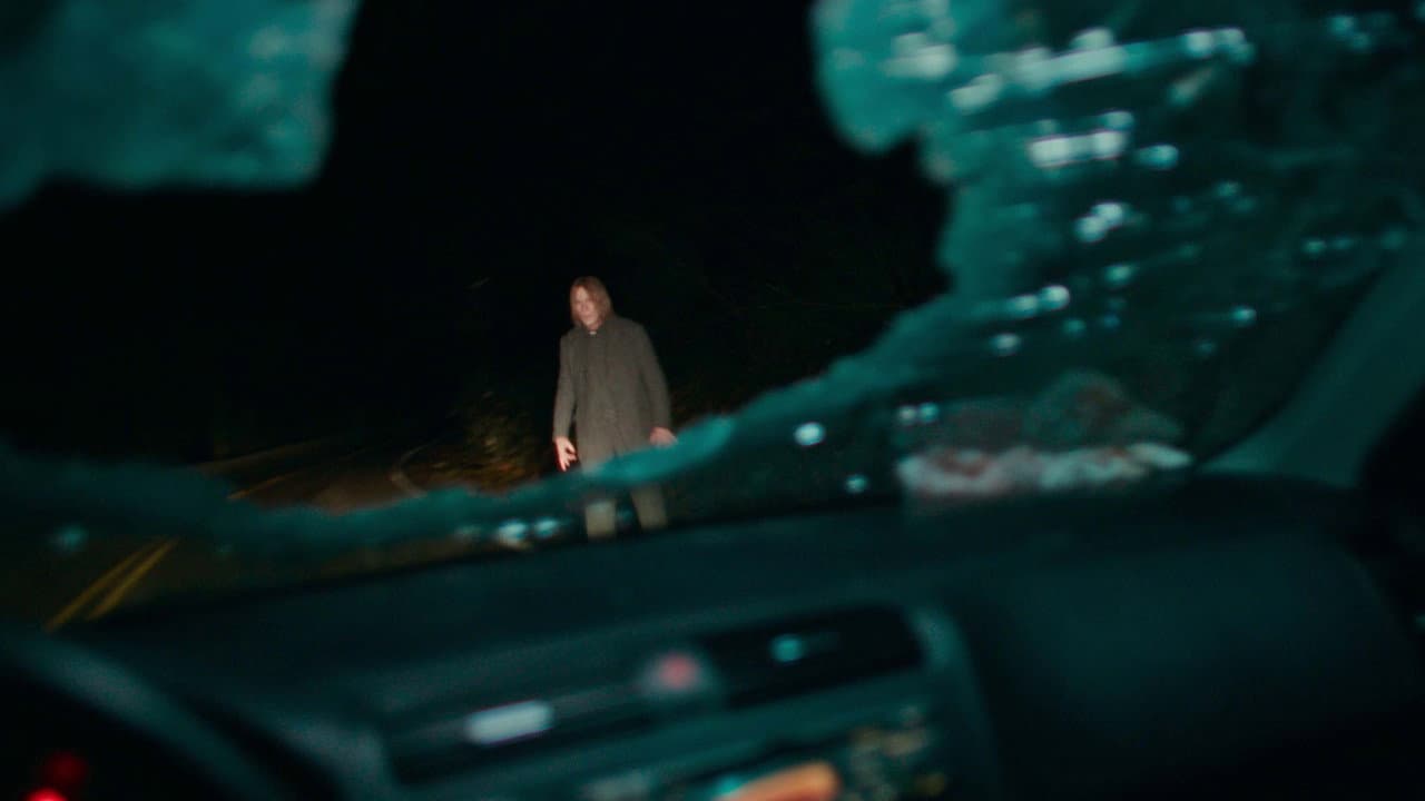 Passenger (2023) Movie Review: Tense & Uneven still 8