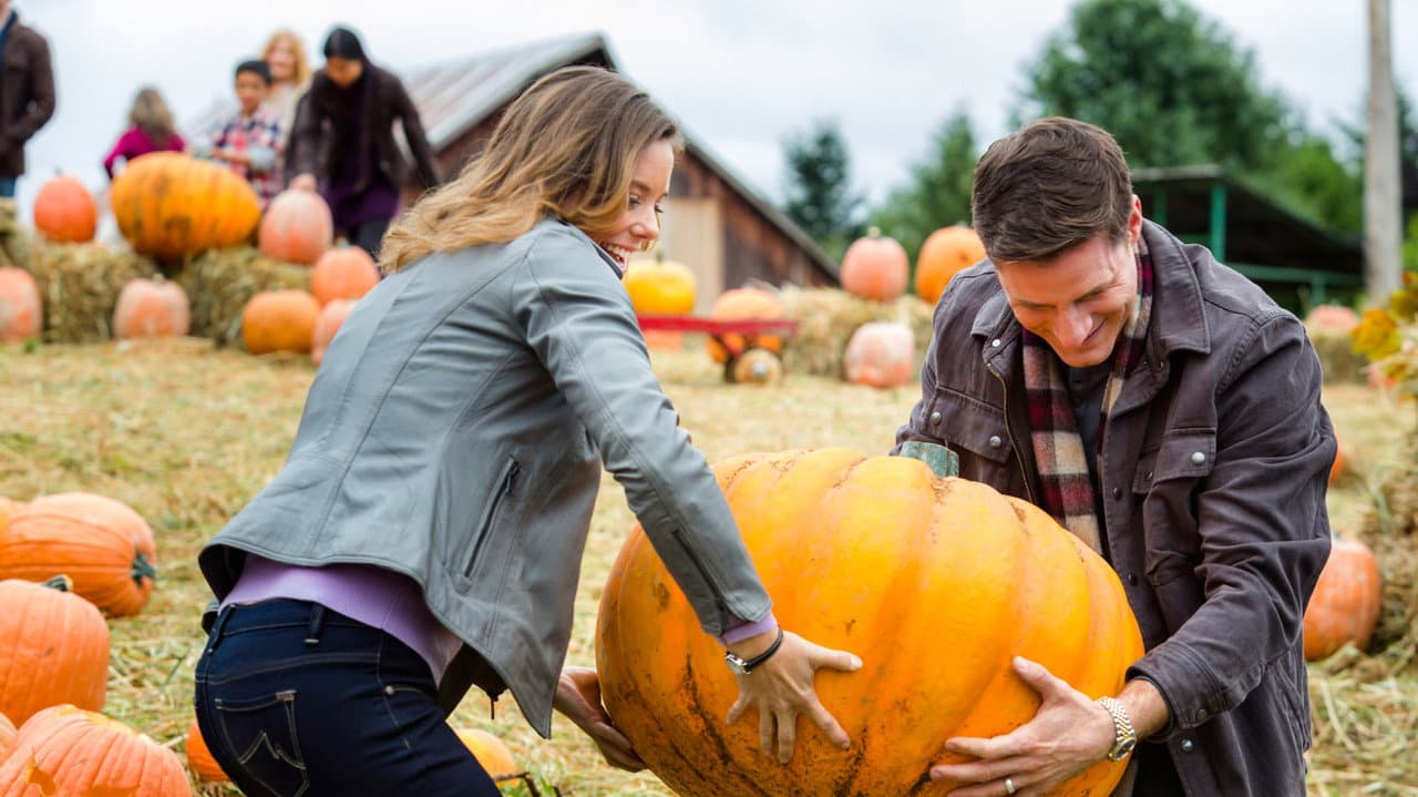 October Kiss still 3