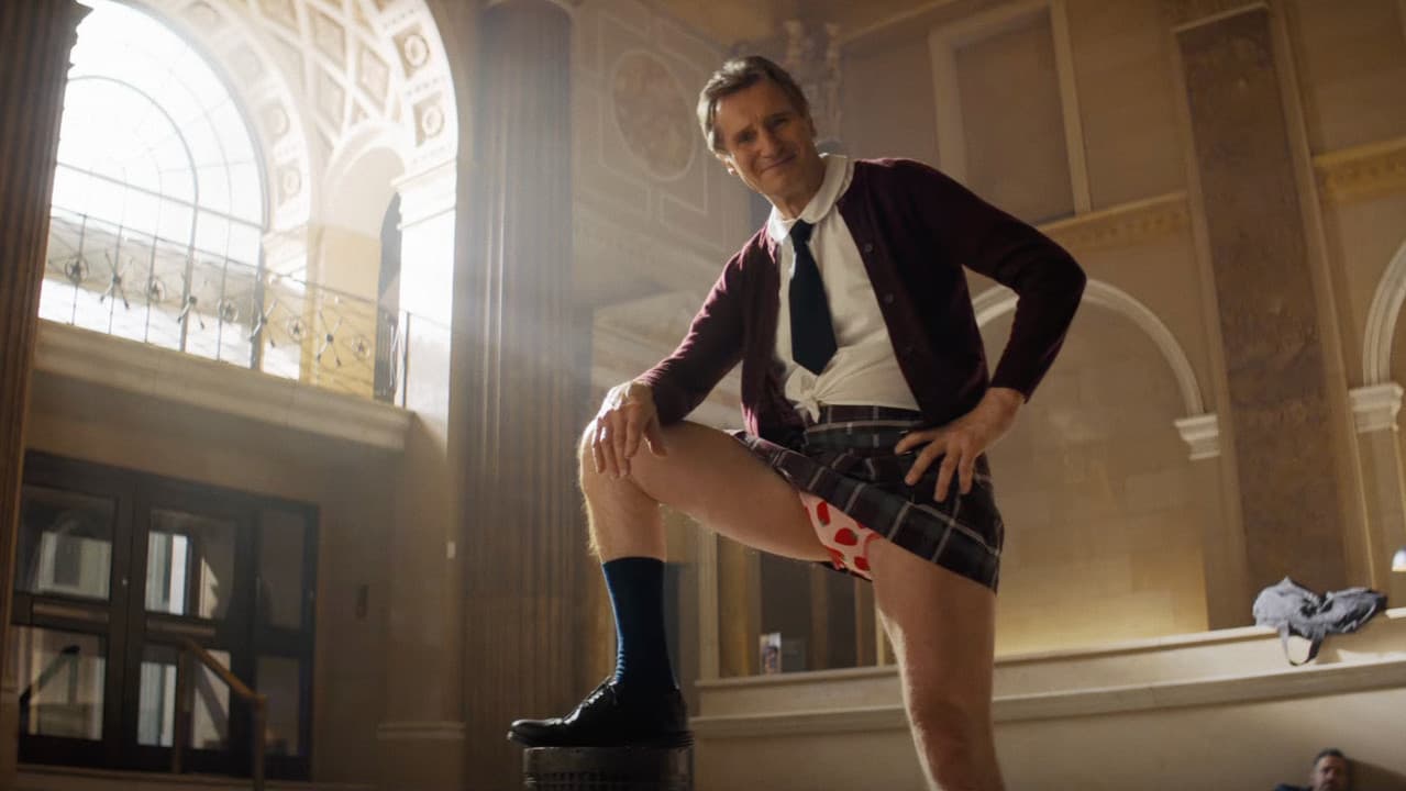 The Naked Gun still 6